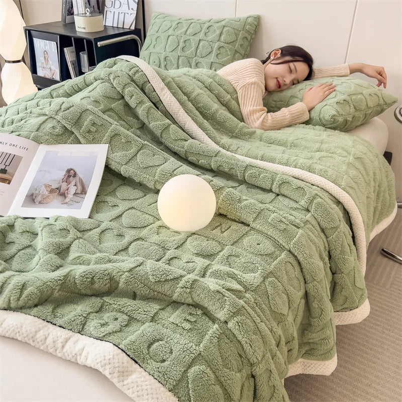 Plaid Vert – Polaire Douce à Motifs Cœur en Relief - vue 1 | Aolina