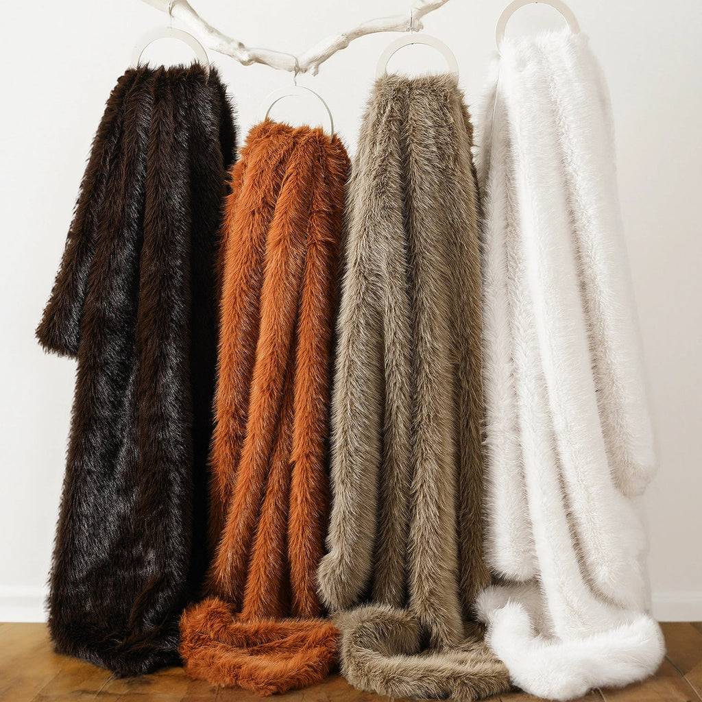 Plaid Blanc – Fausse Fourrure Douce à Poils Longs - vue 6 | Aolina
