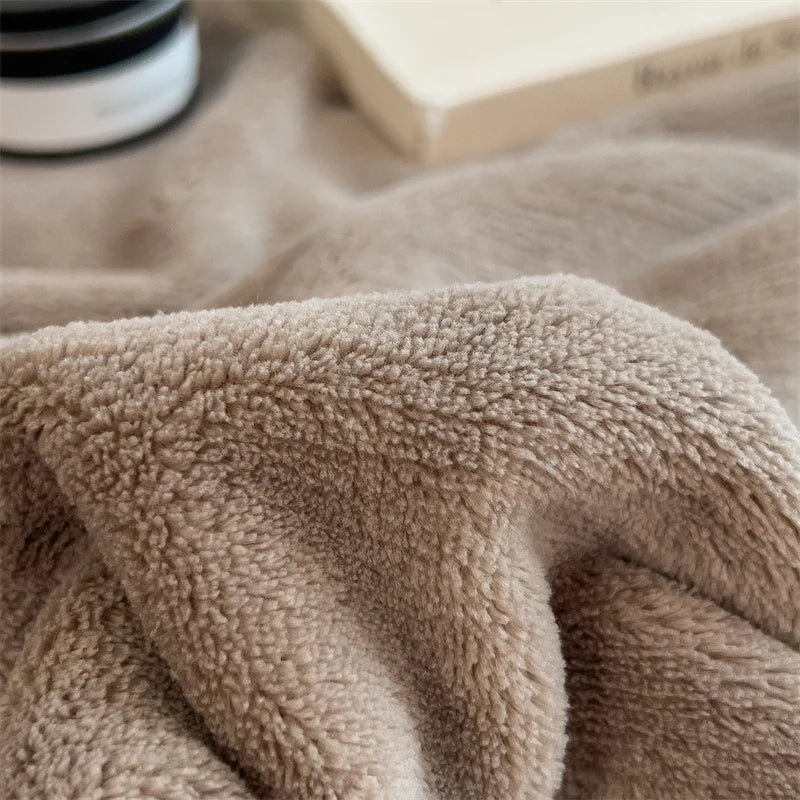 Plaid Taupe – Velours Doux et Chaud Uni - vue 6 | Aolina