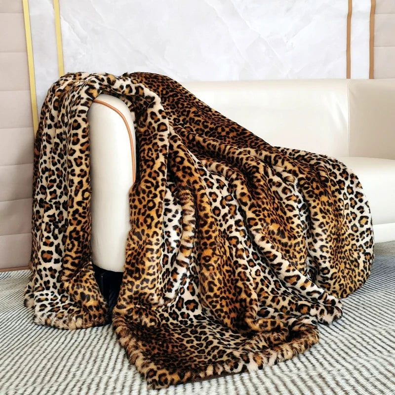 Plaid Fausse Fourrure Motif Léopard - vue 4 | Aolina
