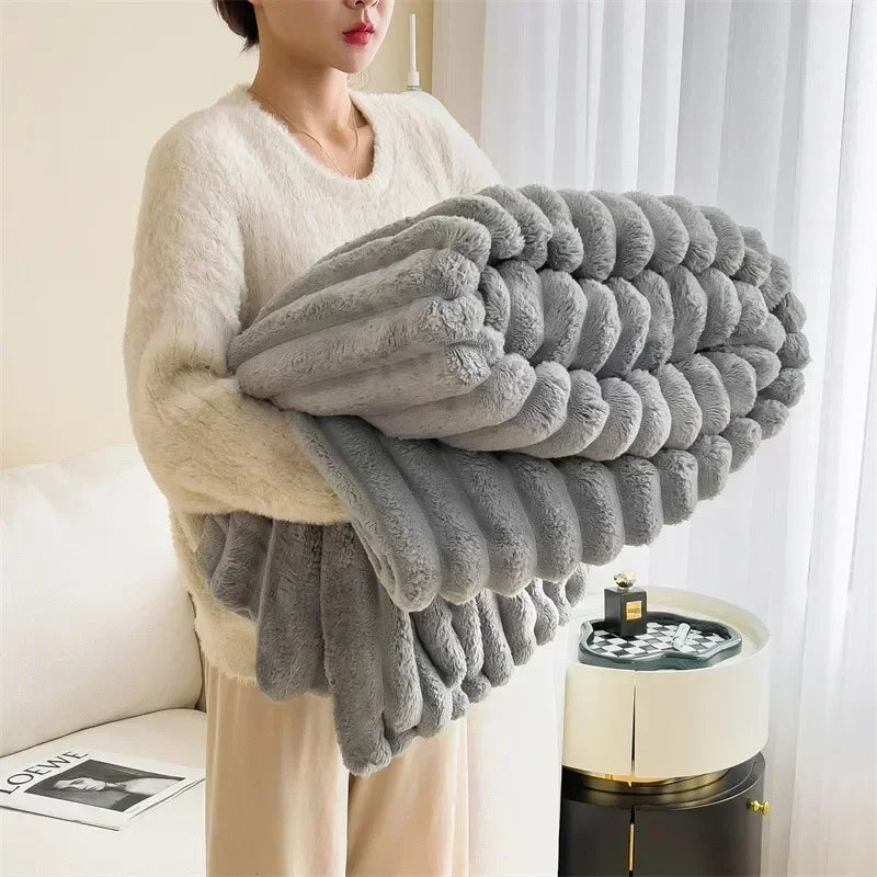 Plaid Argent – Fausse Fourrure Côtelée Douce et Épaisse - vue 1 | Aolina