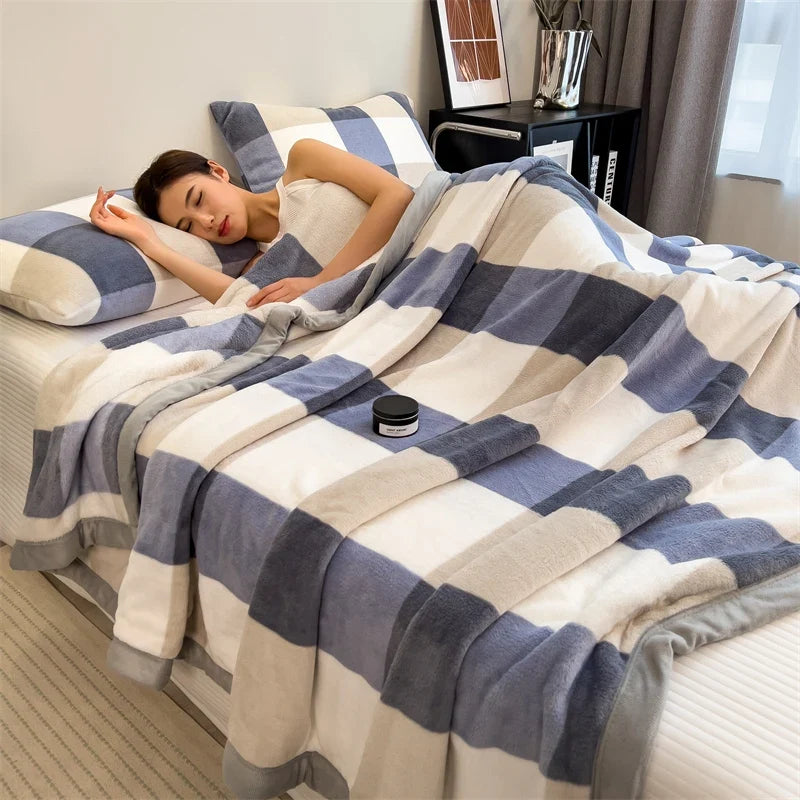 Plaid Minuit – Velours Doux à Grands Carreaux - vue 1 | Aolina
