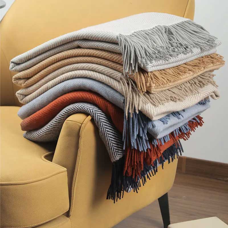 Plaid Camel – 100 % Laine Unie à Franges - vue 5 | Aolina