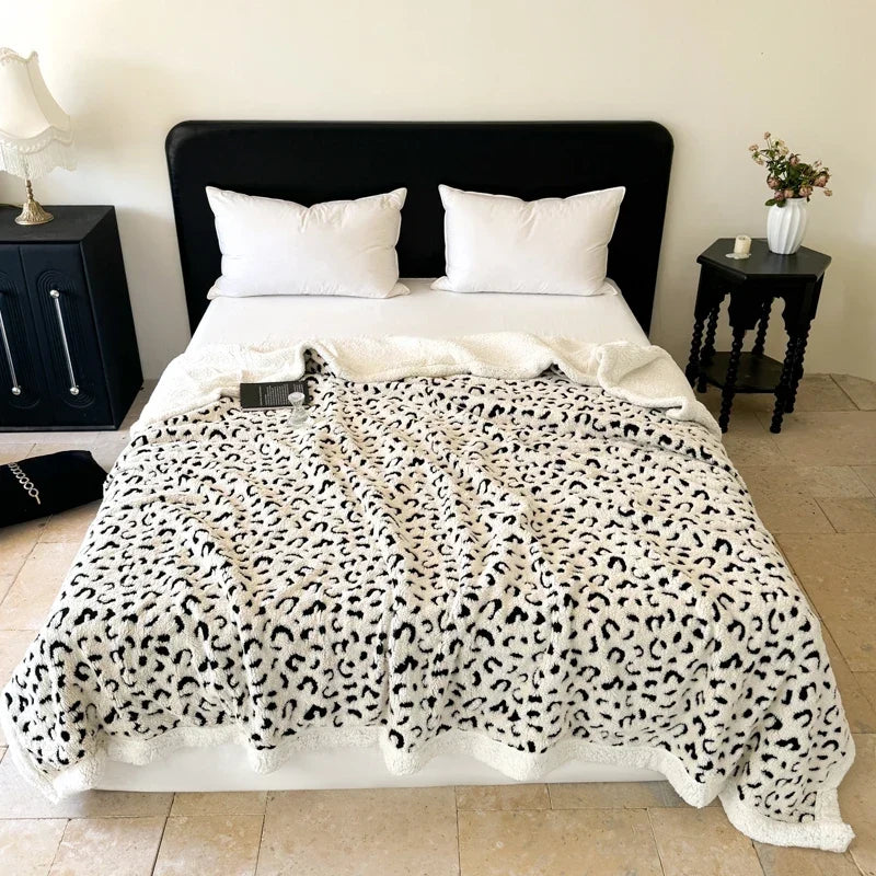 Plaid Léopard Doux Double Face – Beige
