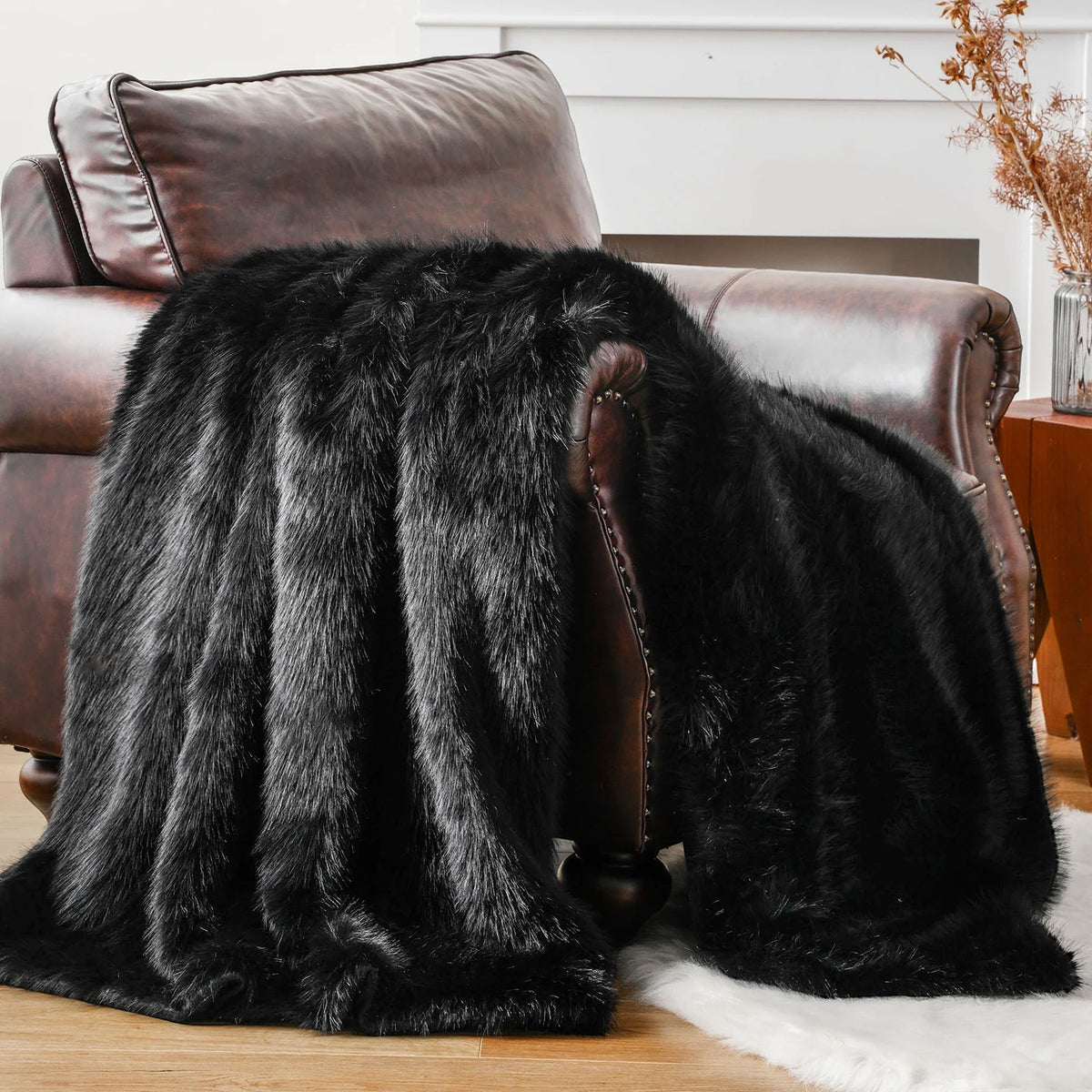 Plaid Noir – Fausse Fourrure Douce à Poils Longs - vue 1 | Aolina