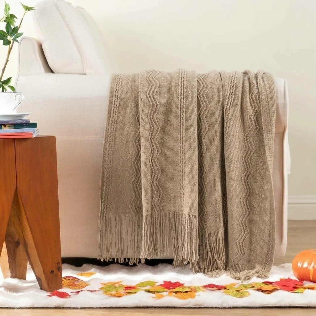 Plaid Beige – Tricoté à Motifs en Relief & Franges - vue 4 | Aolina