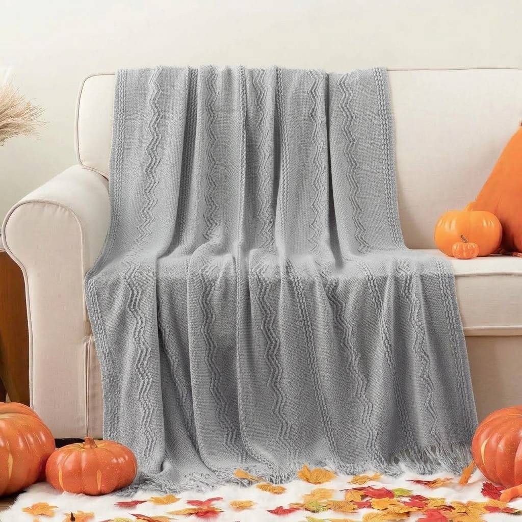 Plaid Gris – Tricoté à Motifs en Relief & Franges - vue 3 | Aolina