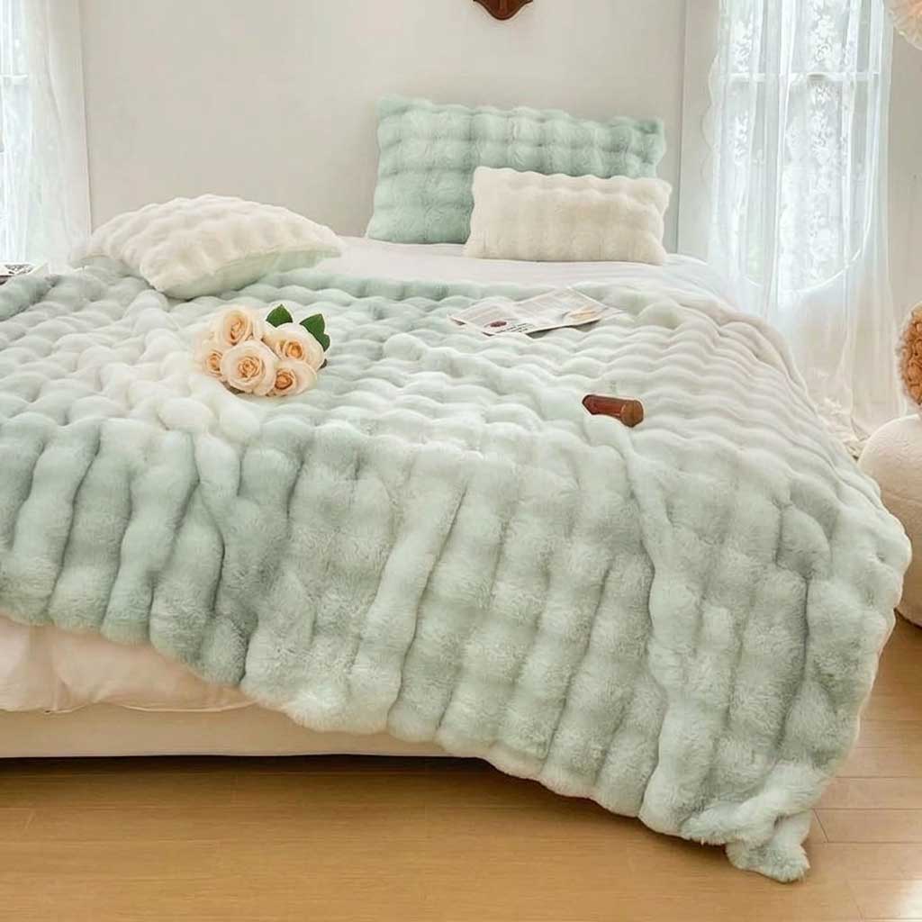 Plaid Menthe – Fausse Fourrure Moelleuse Double Face - vue 3 | Aolina