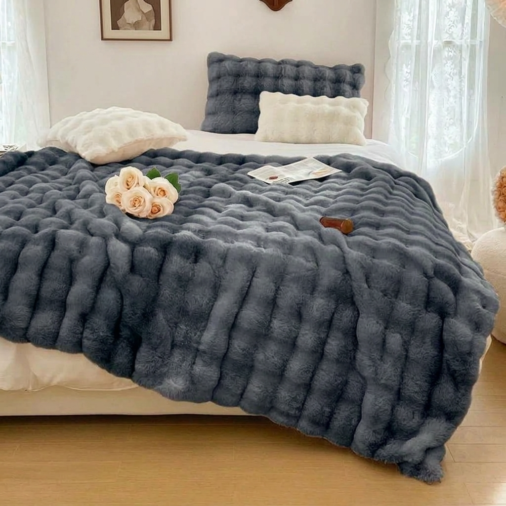 Plaid Anthracite – Fausse Fourrure Moelleuse Double Face - vue 4 | Aolina