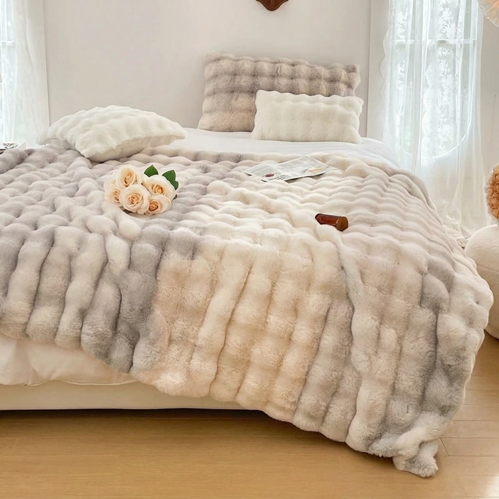 Plaid Greige – Fausse Fourrure Moelleuse Double Face - vue 4 | Aolina